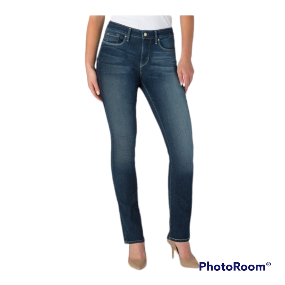 Levi Jeans Signature Gold Totally Shaping Straight Denim 14M - W32, L30